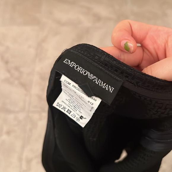 Free- Emporio Armani skirt - Picture 2 of 3